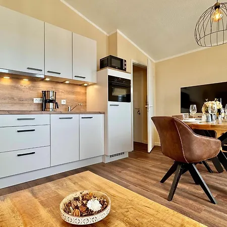 Stilvolle Mit Balkon Und Wlan In Sellin (Rugen)